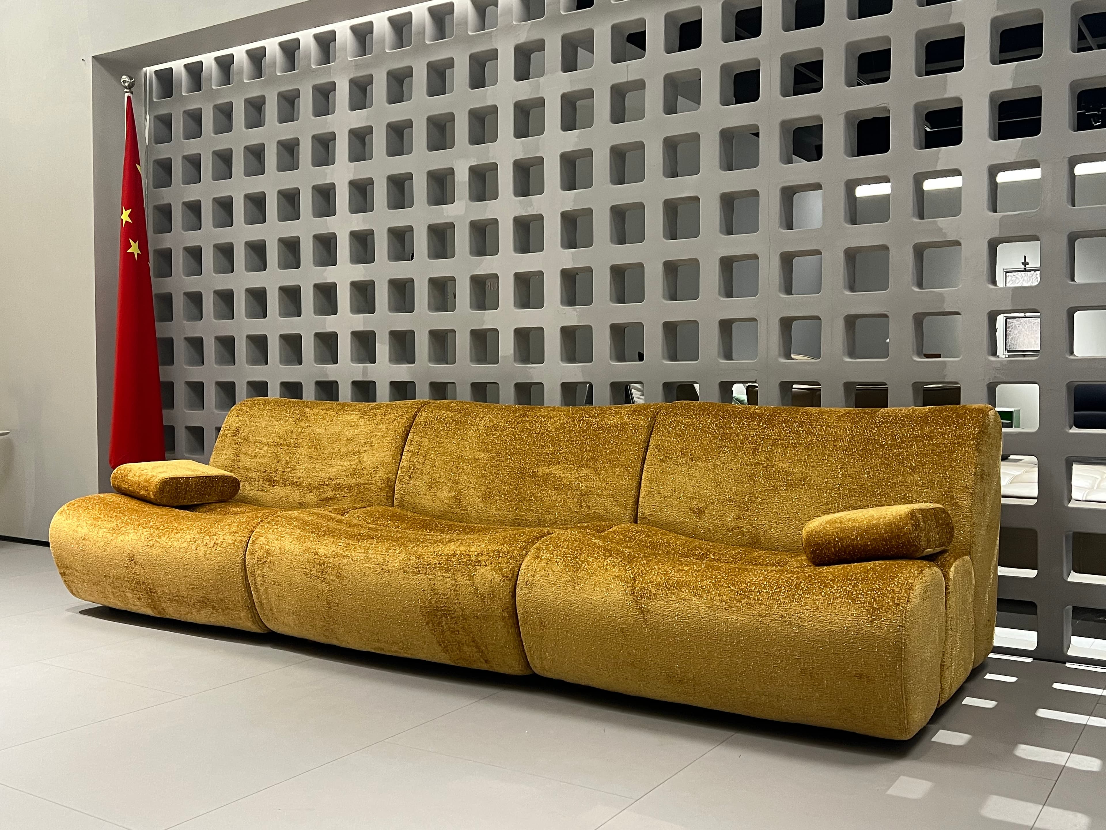 Ernest Sofa 2