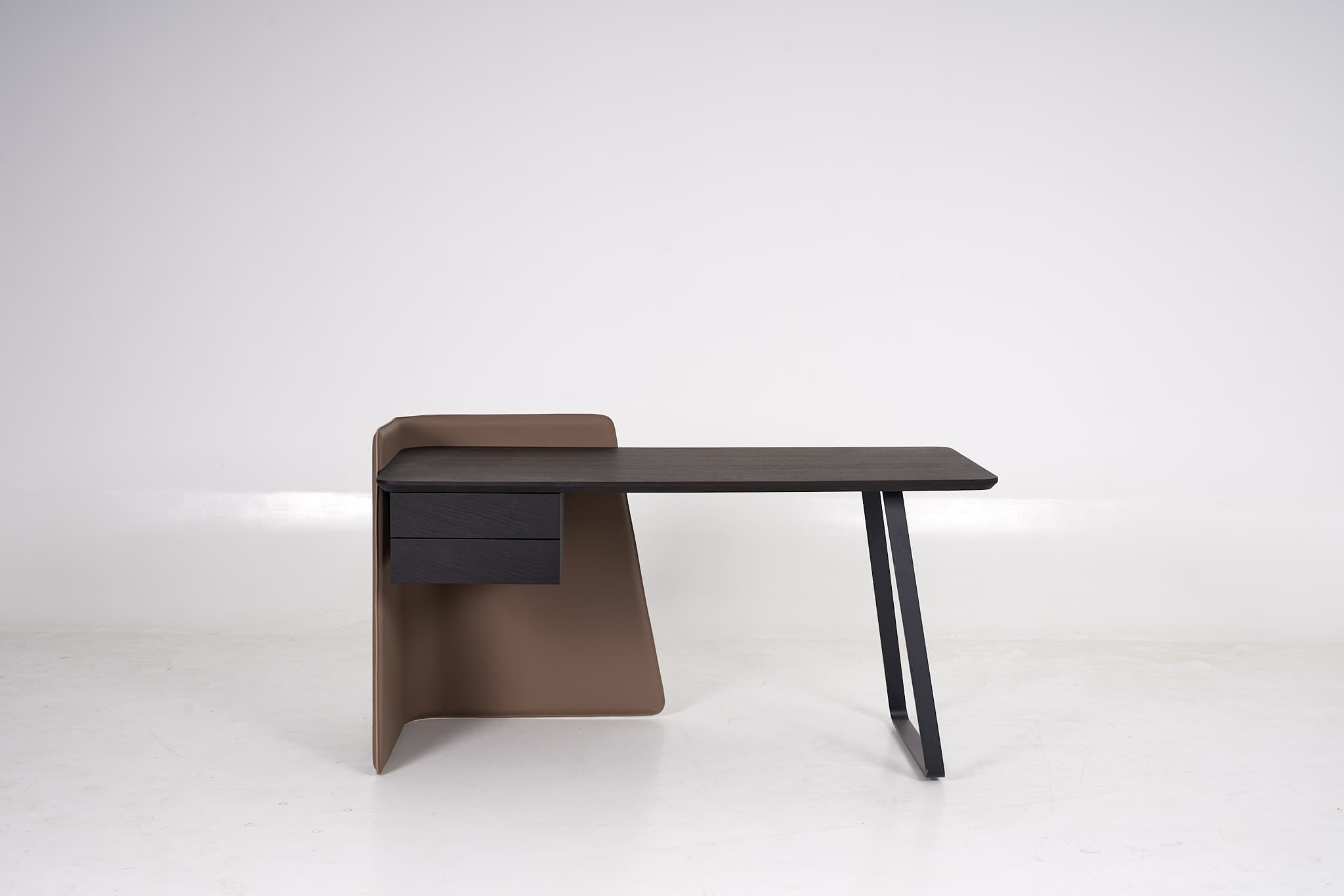 001 Desk 2
