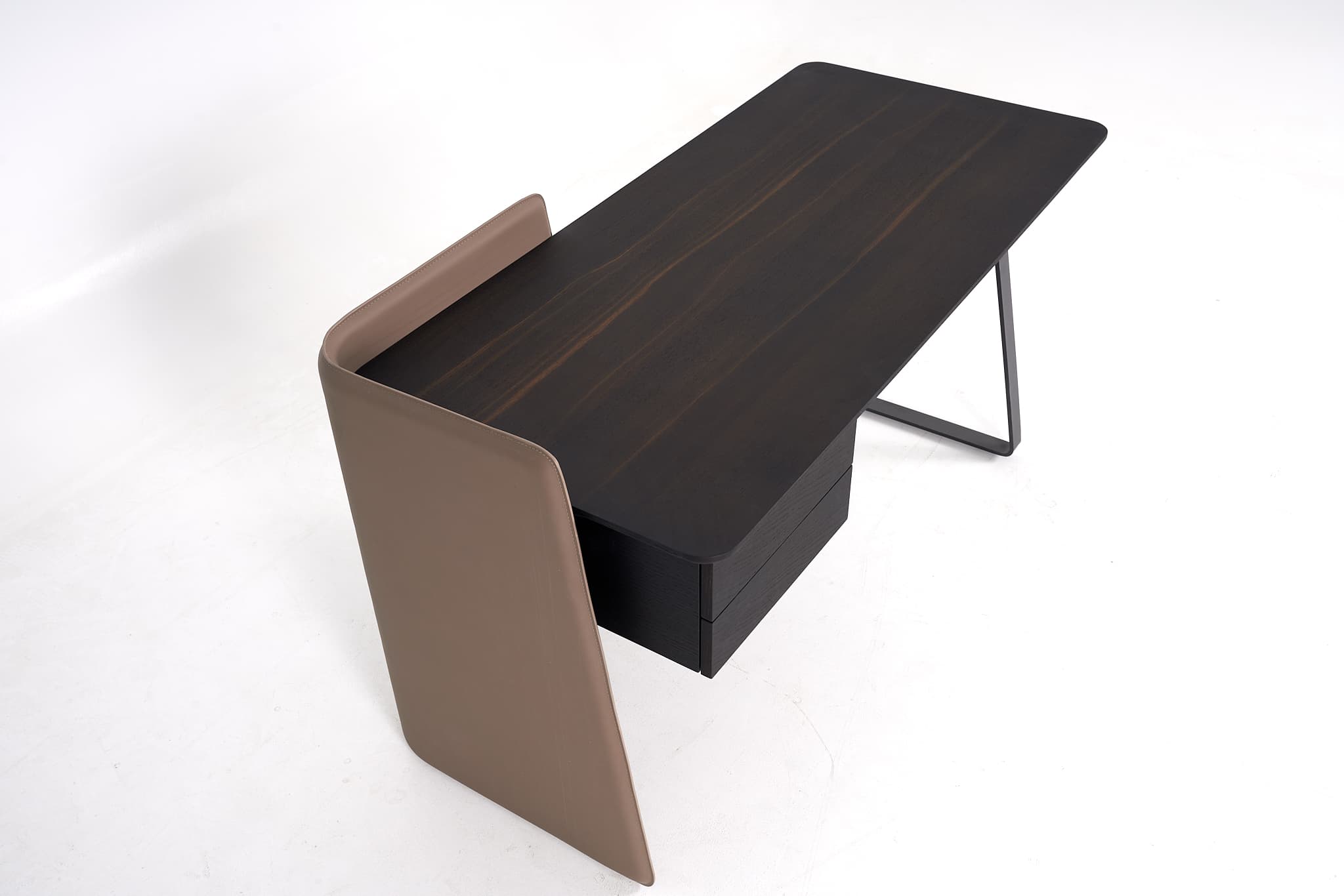 001 Desk 4